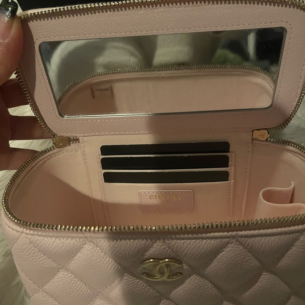Chanel Light Pink Quilted Vanity Crossbody Bag 22P - Picture 9 of 11